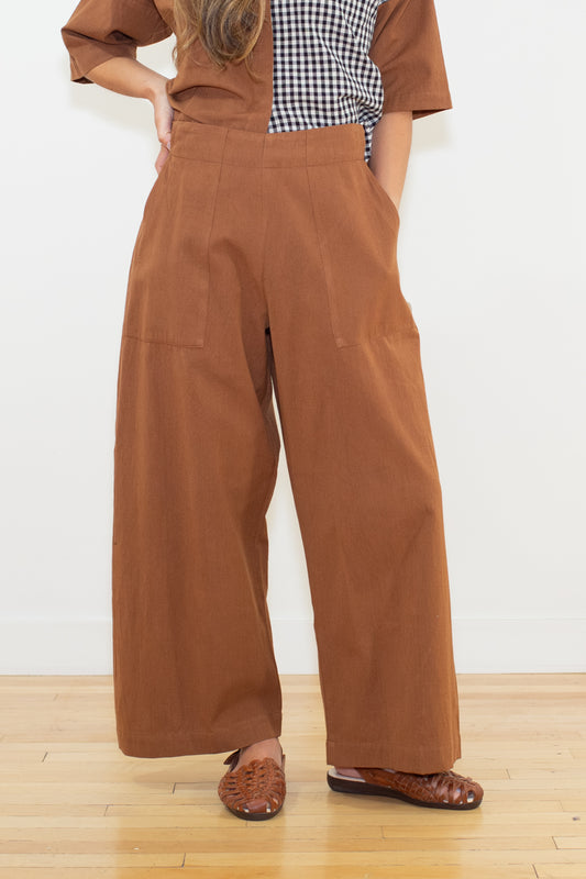 Wide Legged Straight Pant