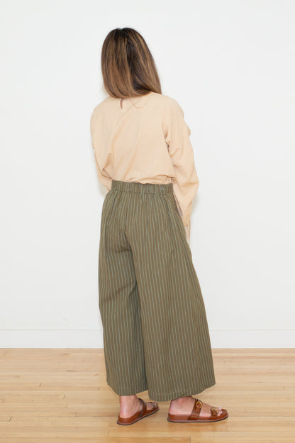 Front Button Detail Pant